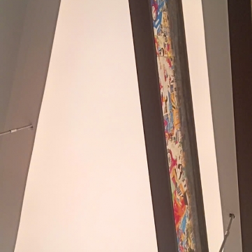 Mẫu Trần Trắng Xuyên Sáng Cho Ngân Hàng