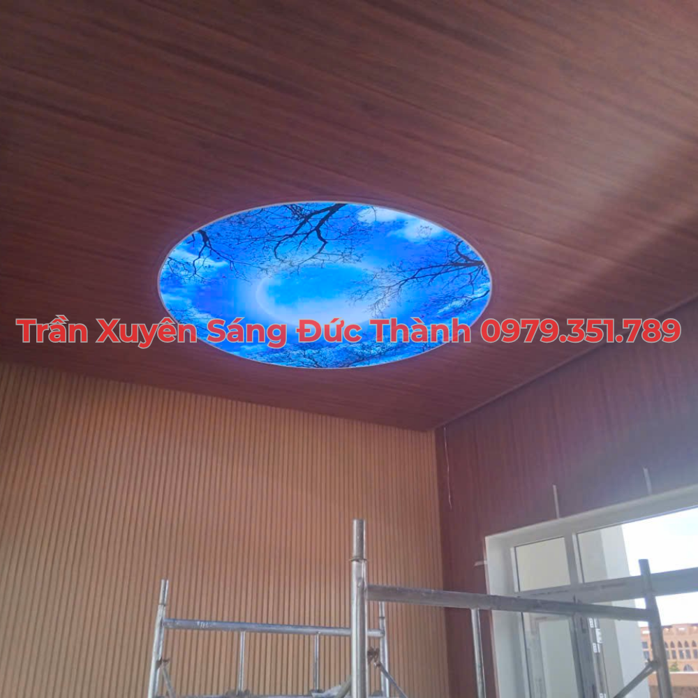 Mẫu thiết kế trần xuyên sáng độc đáo cho không gian sống 