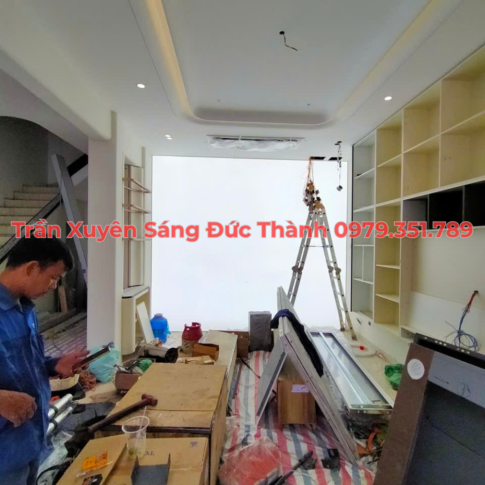 Báo giá trần xuyên sáng giá rẻ và các yếu tố ảnh hưởng