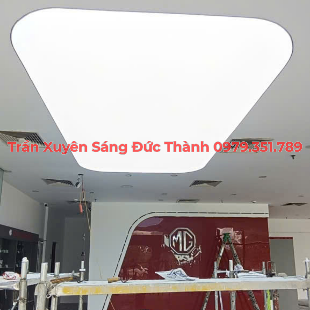 Thiết kế và thi công trần xuyên sáng