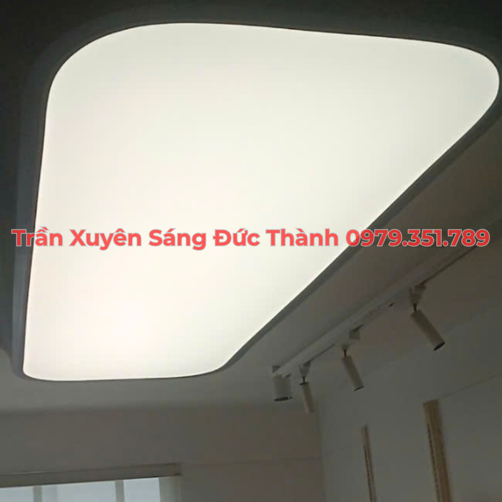 Ý tưởng thiết kế trần xuyên sáng độc đáo cho từng không gian